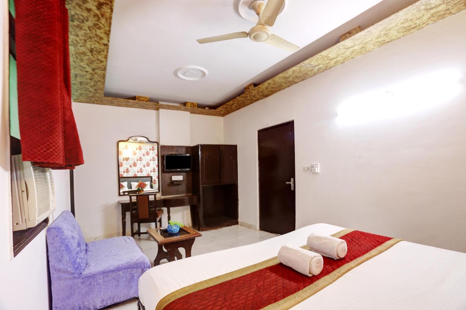 Hotel Delhi Darbar Exteriör bild