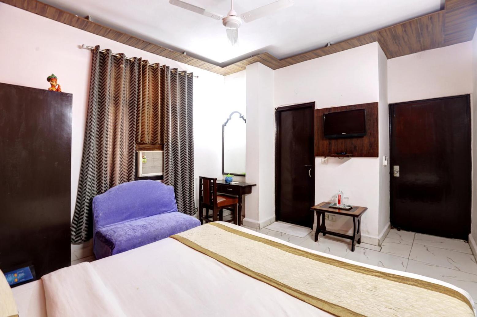 Hotel Delhi Darbar Exteriör bild